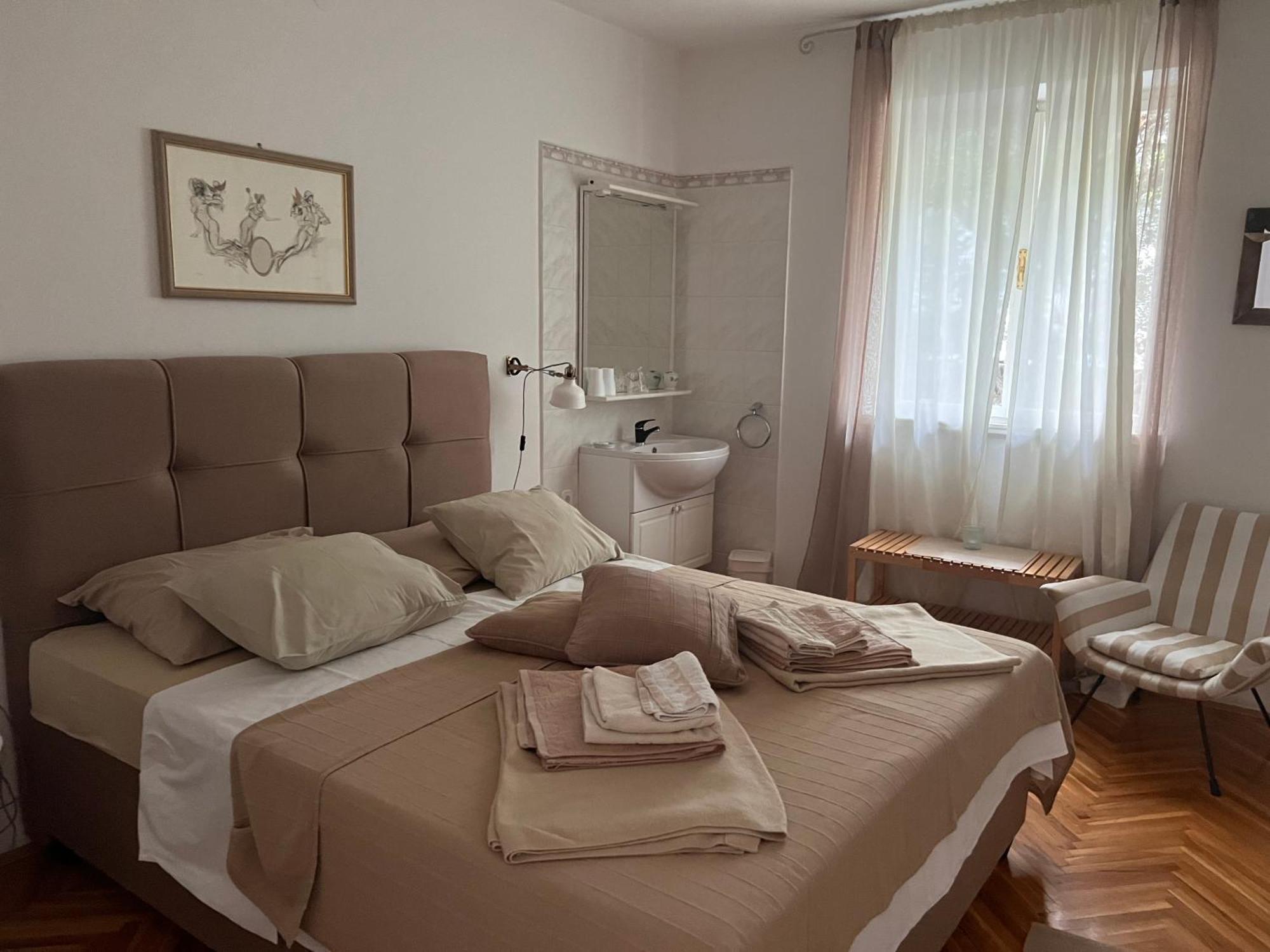 Apartments Lorenandreja Rab Town Esterno foto